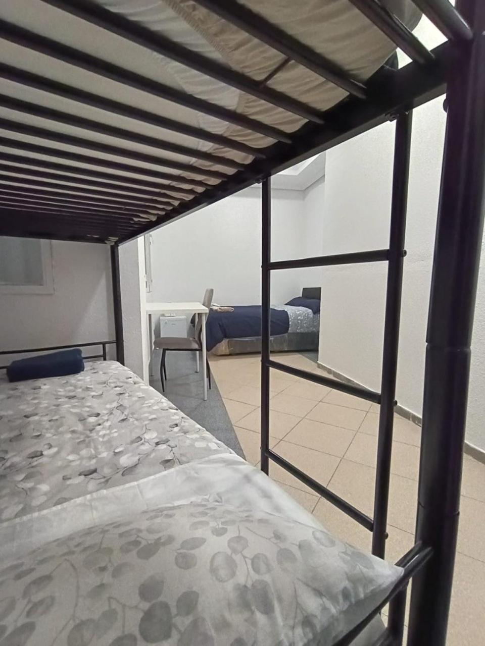 Parsa Residencial House Hotel Madrid Exterior photo